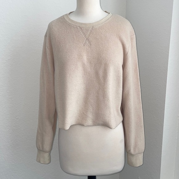 BROOKLYN CLOTH beige fleece crop top crewneck sweater in women’s size small. - Picture 2 of 10